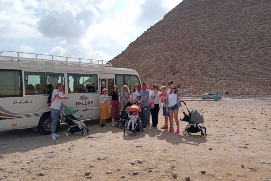Deluxe Travel Private Layover Tour &ndash; Pyramids of Giza from Cairo Airport