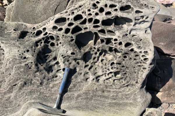 Whisky 'On The Rocks': Highland Geology & Whisky
