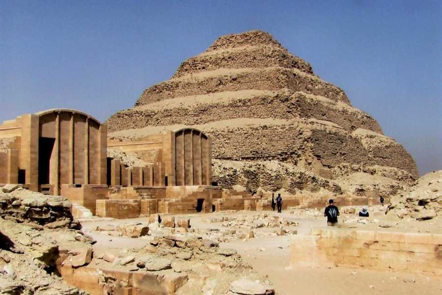 Deluxe Travel Giza Pyramids, Memphis, Saqqara & Dahshur Private Day Tour