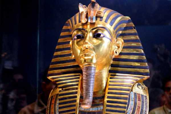 Private Layover Tour to the Pyramids & Grand Egyptian Museum from Cairo Airport