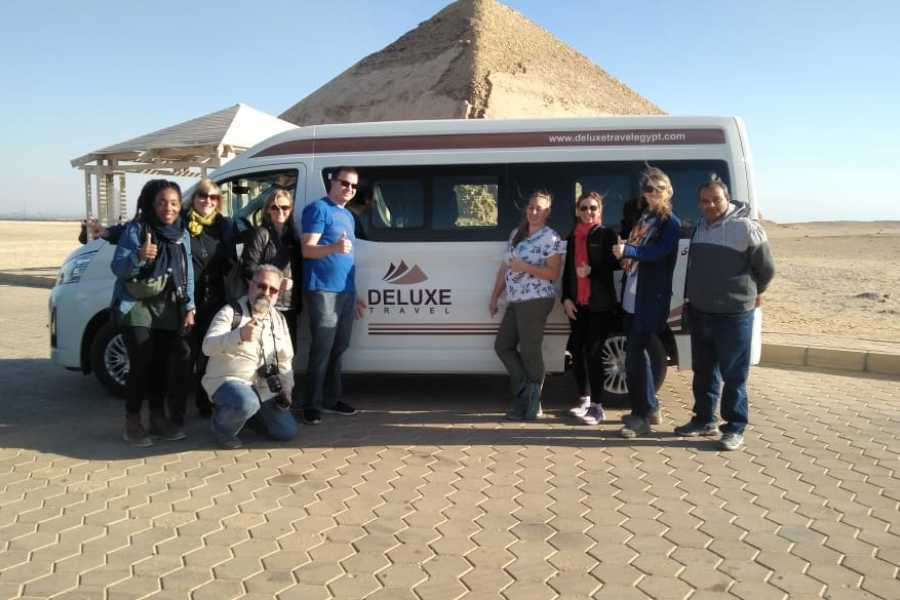 Deluxe Travel Private Layover Tour to the Pyramids & Grand Egyptian Museum from Cairo Airport