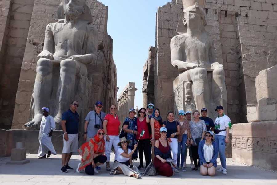 Deluxe Travel Excurs&atilde;o privada de dia inteiro a Luxor leste e oeste da Cisjord&acirc;nia