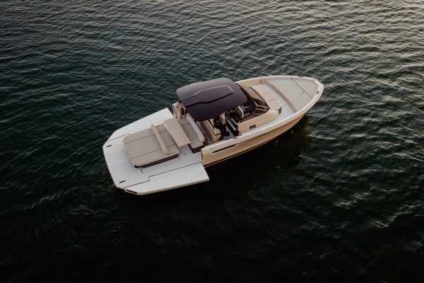 Sithonia Blue Waters with captain, Bellini 36 Yacht