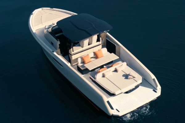Sithonia Blue Waters with captain, Bellini 36 Yacht