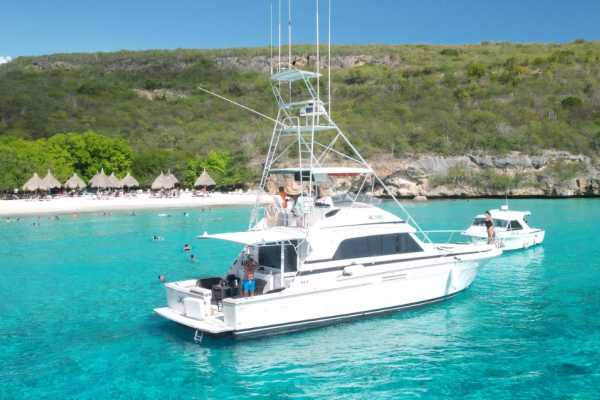 HALFDAY PRIVATE YACHT CRUISE with "HARMONY"