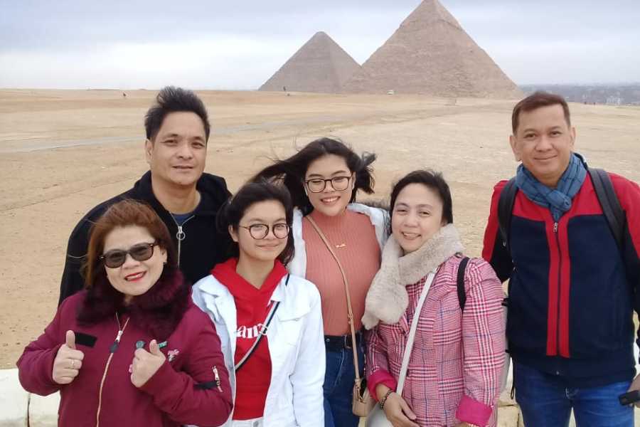 Deluxe Travel Pyramids of Giza & Grand Egyptian Museum Layover Tour