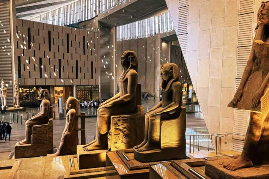 Egypt Tour packages 2 Days Tour to Cairo from Hurghada by Private vehicle