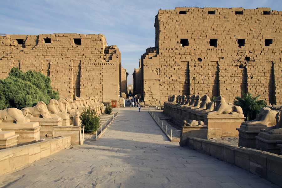 Marsa alam tours 4 Days Nile cruise from Aswan to luxor on Royal Liberty Nile Cruise