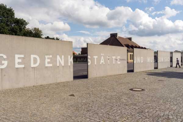 5-hour Berlin Sachsenhausen Private Tour