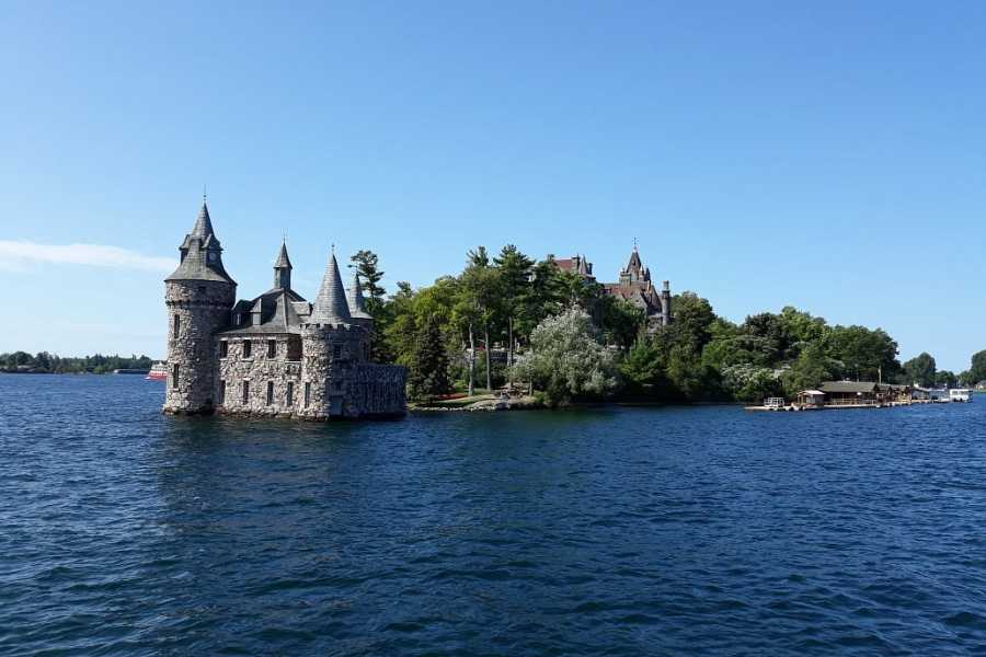 Dream Vacation Tours ST. JACOBS, THOUSAND ISLANDS & OTTAWA DREAM TOUR FROM NS & NB