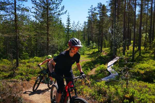 FULLT! Jentekj&oslash;rt + V&aelig;rfast = SYKKELCAMP i TRYSIL 9-12 juli 2026 | Alle niv&aring;er