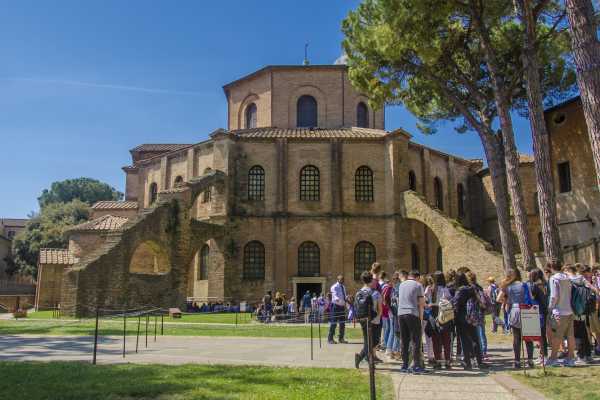 Dalla Domus ai mosaici imperiali &ndash; Visita guidata a Ravenna
