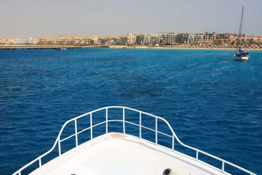 Egypt Tour packages Transfer from Hotel in Sharm el sheikh to Cairo Hotel