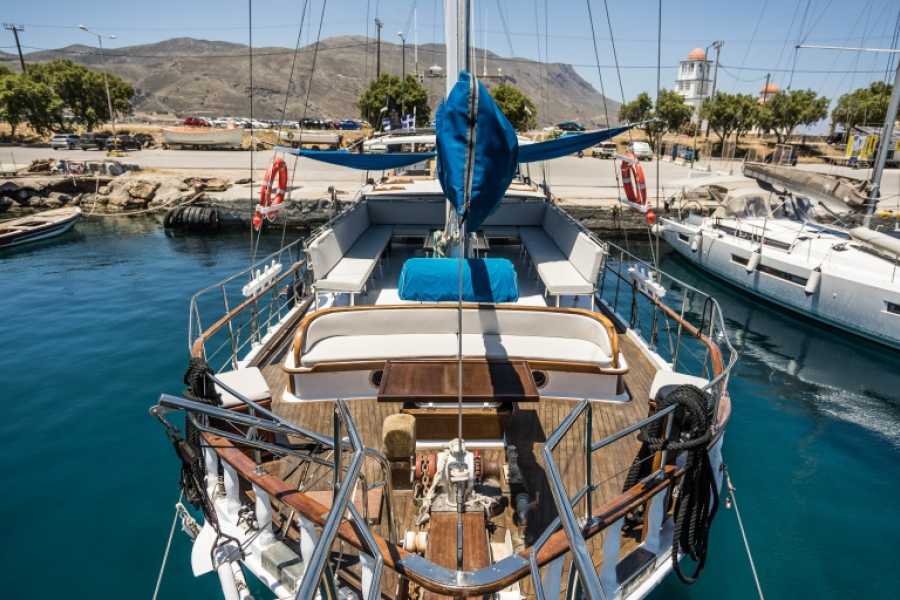 Destination Platanias Kissamoksesta Balokselle ja Gramvousaan Castello I -puualuksella