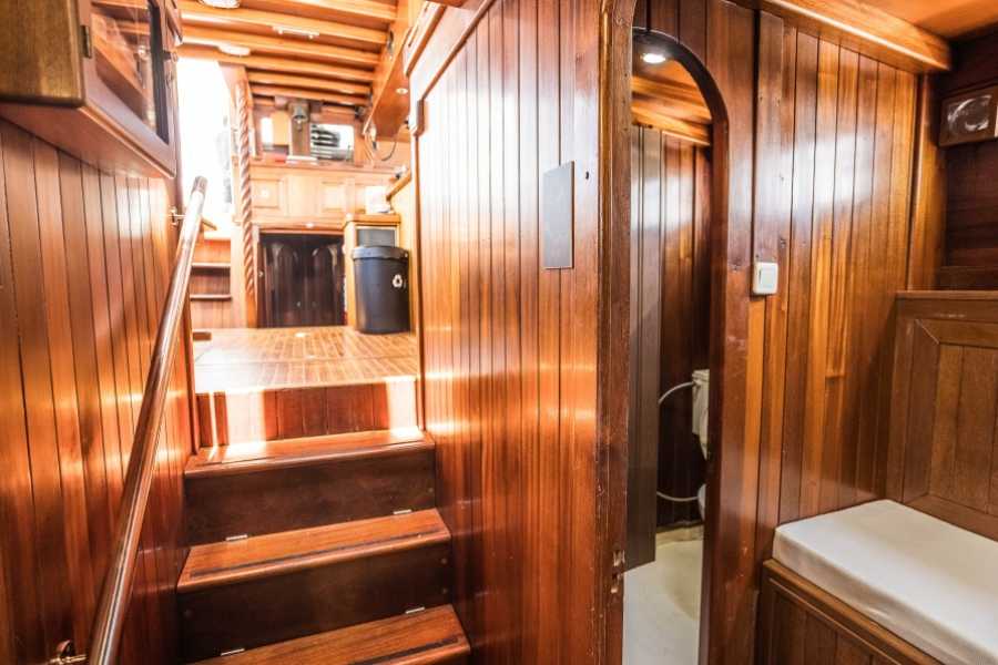 Destination Platanias Kissamoksesta Balokselle ja Gramvousaan Castello I -puualuksella