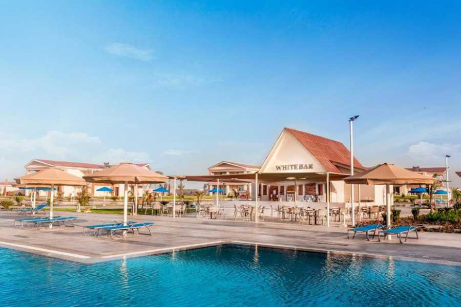 Egypt Tour packages Transfer from Albatros Sea World to Marsa Alam Airport