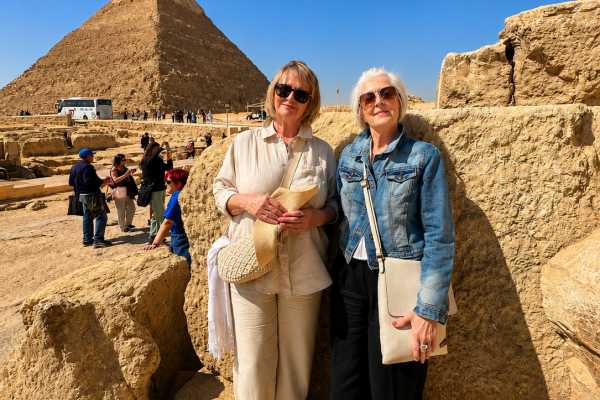 Private Day Tour with Guide to Giza Pyramids, Egyptian Museum, Khan al-Khalili