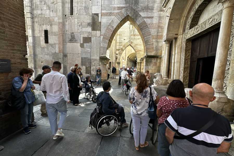 Modenatur Modena City Tour - Lento e Accessibile - 30 anni di Modenatur