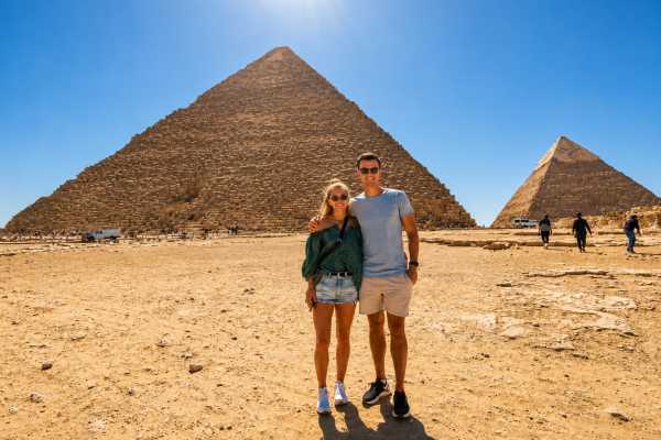 Sunrise Giza Pyramids Tour with Camel Ride