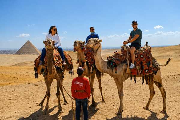 Sunrise Giza Pyramids Tour with Camel Ride