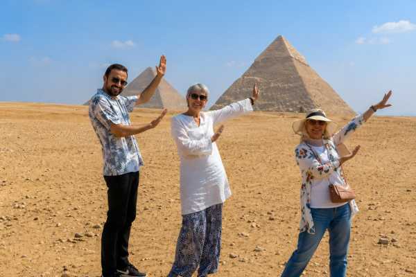 Sunset Giza Pyramids Tour & Dinner