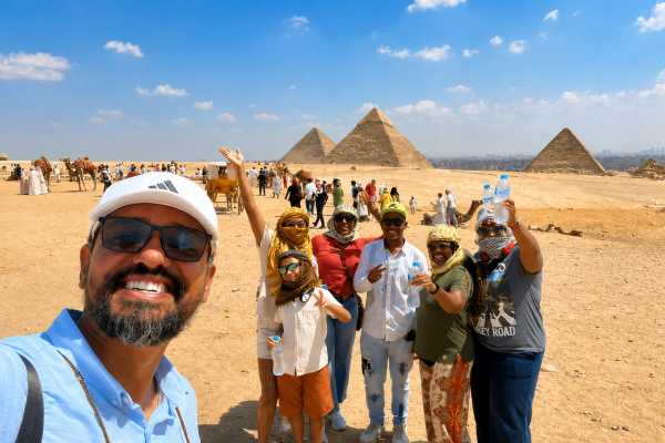 Sunset Giza Pyramids Tour & Dinner
