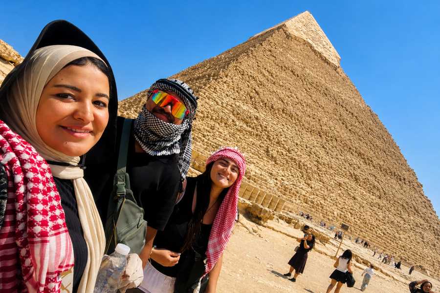 Let`s Explore Egypt Sunset Giza Pyramids Tour & Dinner