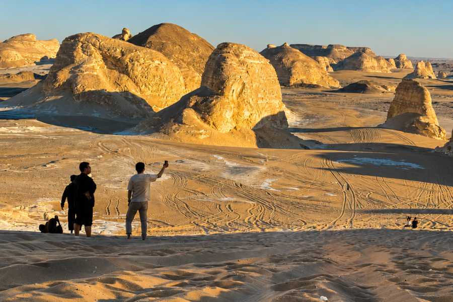 Let`s Explore Egypt Days White Desert Safari