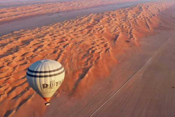 Above the Desert (Hot Air Ballon + Wadi Hawer)
