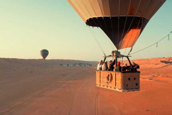 Above the Desert (Hot Air Ballon + Wadi Hawer)