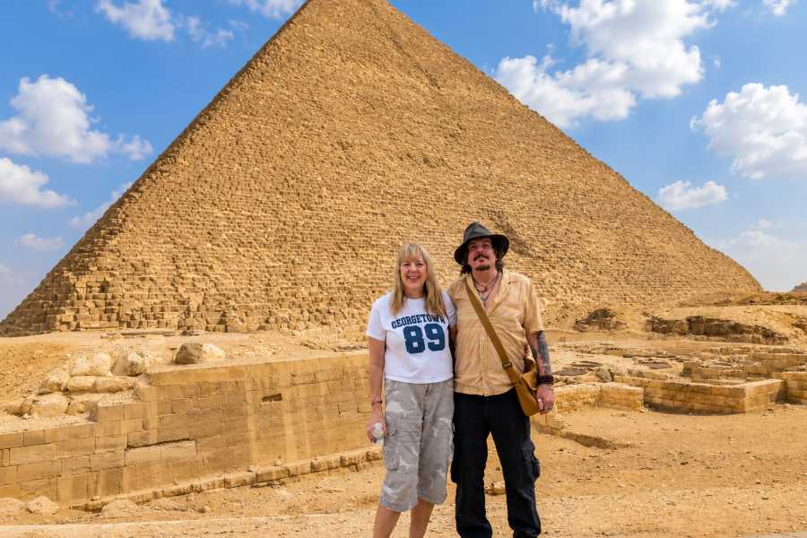 Let`s Explore Egypt Giza Pyramids & Nile Dinner Cruise from Alexandria Port