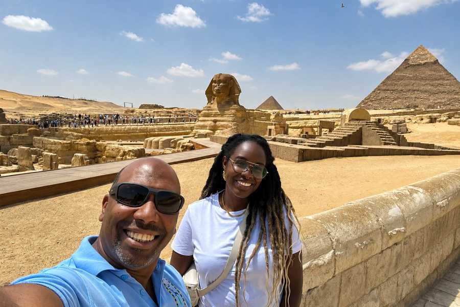 Let`s Explore Egypt Giza Pyramids & Nile Dinner Cruise from Alexandria Port