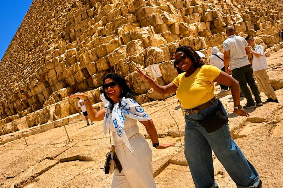 Let`s Explore Egypt Giza Pyramids & Nile Dinner Cruise from Alexandria Port