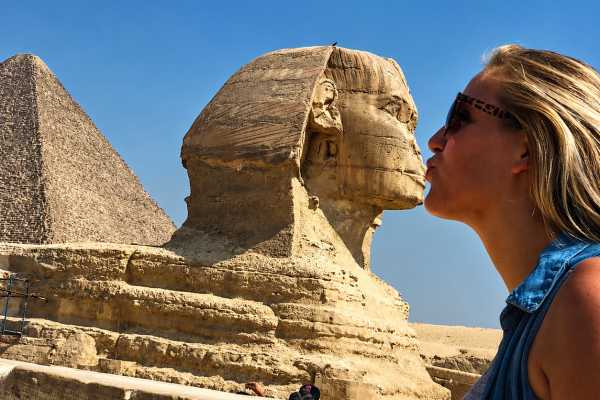 Giza Pyramids, Egyptian Museum & Khan El Khalili Tour