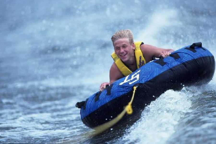 Aqua Mania Adventures WATERSPORTS - WAVE RUNNER (1/2 HOUR)
