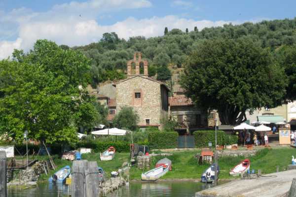 Hd 'Island  Maggiore and Lake Trasimeno'