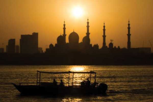 Traditional Boat Cruise