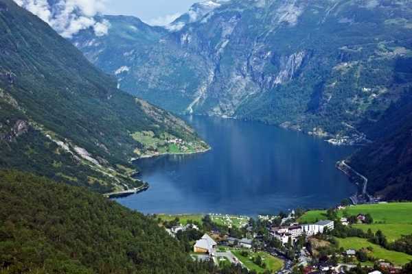 Geiranger Private the Amazing Hike to Westeras