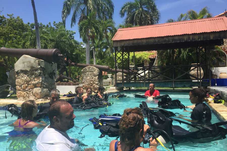 Marina Blue Haiti Discover Scuba Diving