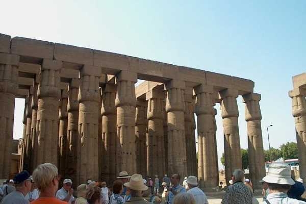 Day Tour to the East and West Bank in Luxor