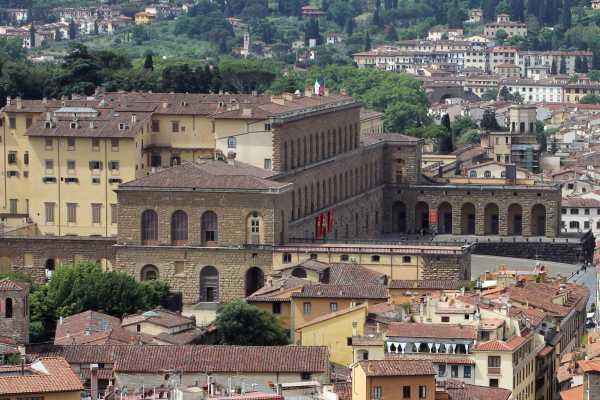 PITTI PALACE IN FLORENCE - THE MOST BEAUTIFUL HOUSE