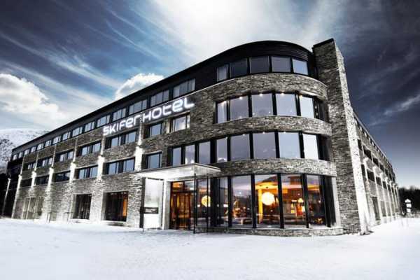 Backcountry skiing Fjord Norway: Trollheimen, Sunndalsfjella and Romsdal