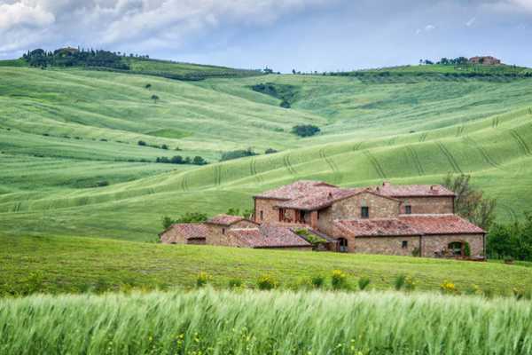 Fd  Tour Via Francigena - along ancient Pilgrims' Roads and small 'Borghi'