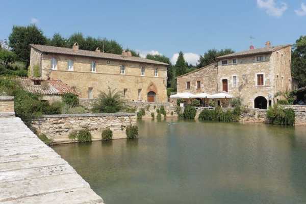 Fd  Tour Via Francigena - along ancient Pilgrims' Roads and small 'Borghi'