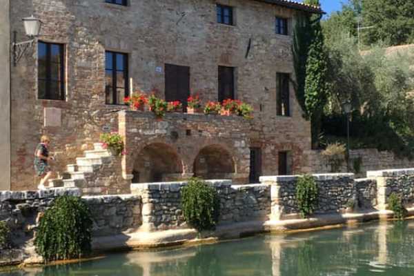Fd  Tour Via Francigena - along ancient Pilgrims' Roads and small 'Borghi'