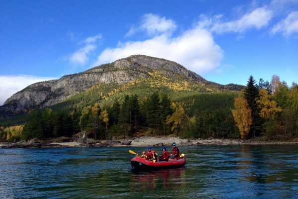 Family rafting