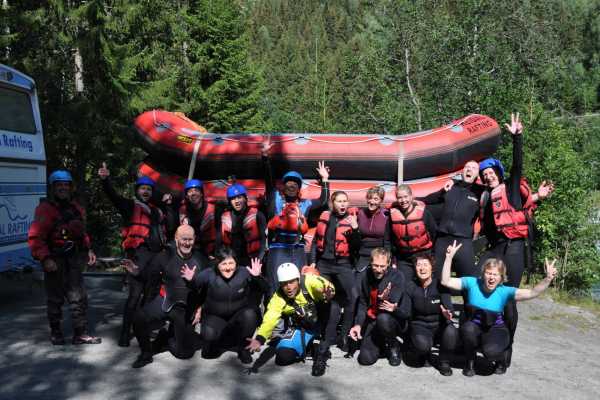 Classic whitewater rafting in Sjoa - Day trip PlayRun