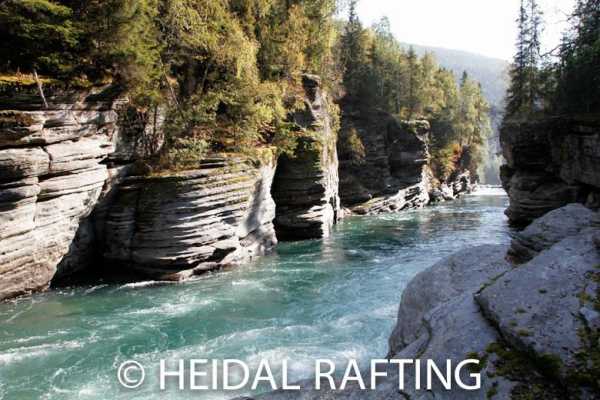 Classic whitewater rafting in Sjoa - Day trip PlayRun