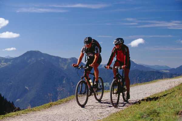Paket 1: Tandemflug und Ebike-Tour