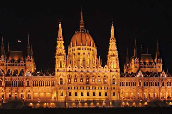 Florence 2 Budapest, Vienna & Salzburg